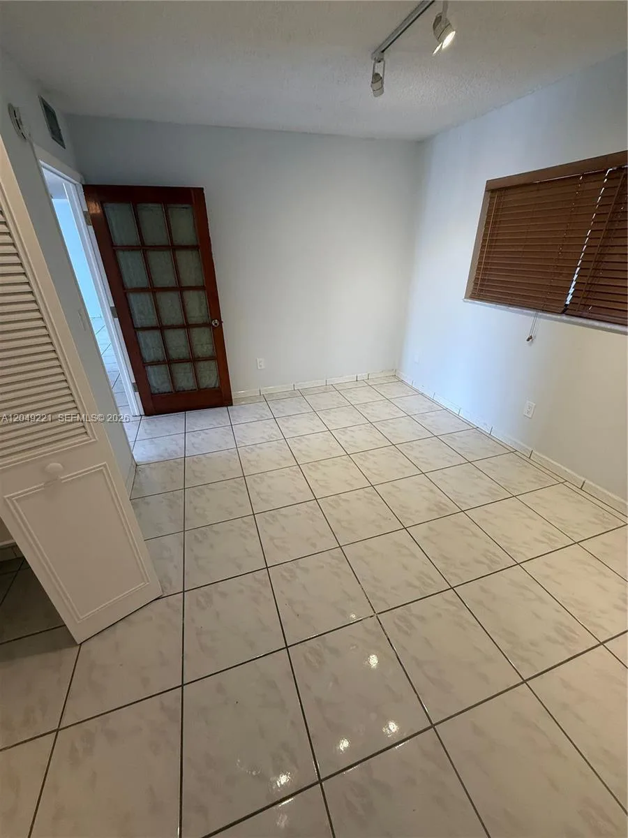 8625 NW 8th St # 420, Miami, FL 33126 photo 13