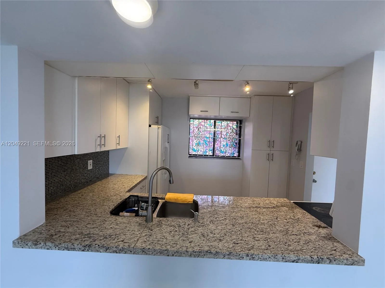 8625 NW 8th St # 420, Miami, FL 33126 photo 9