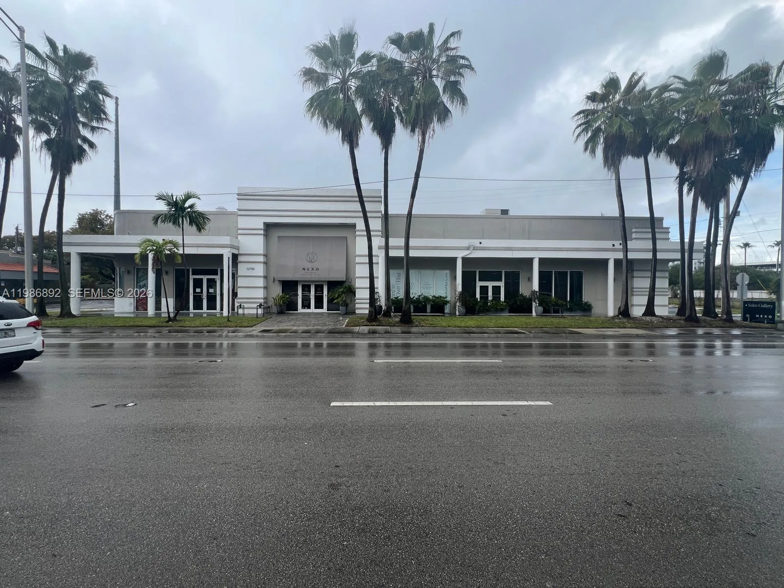 13750 Biscayne Blvd, North Miami Beach, FL 33181