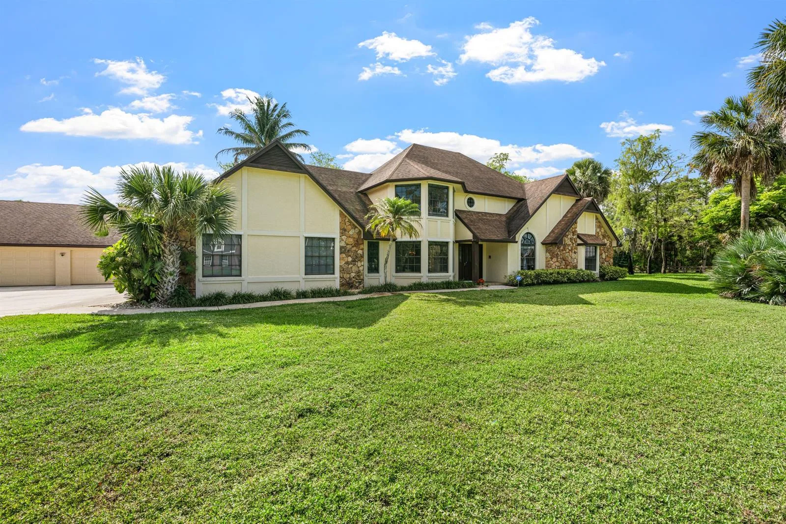 3693 Valley Park Way, Lake Worth, FL 33467