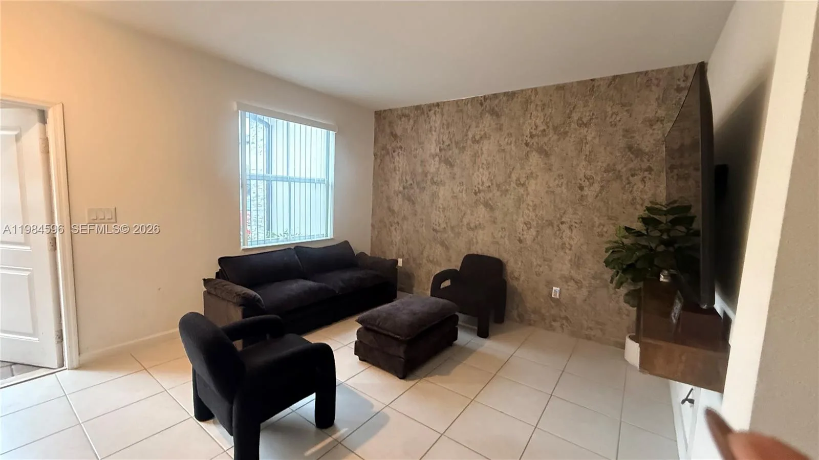 12383 NW 23rd Ct, Miami, FL 33167 photo 4
