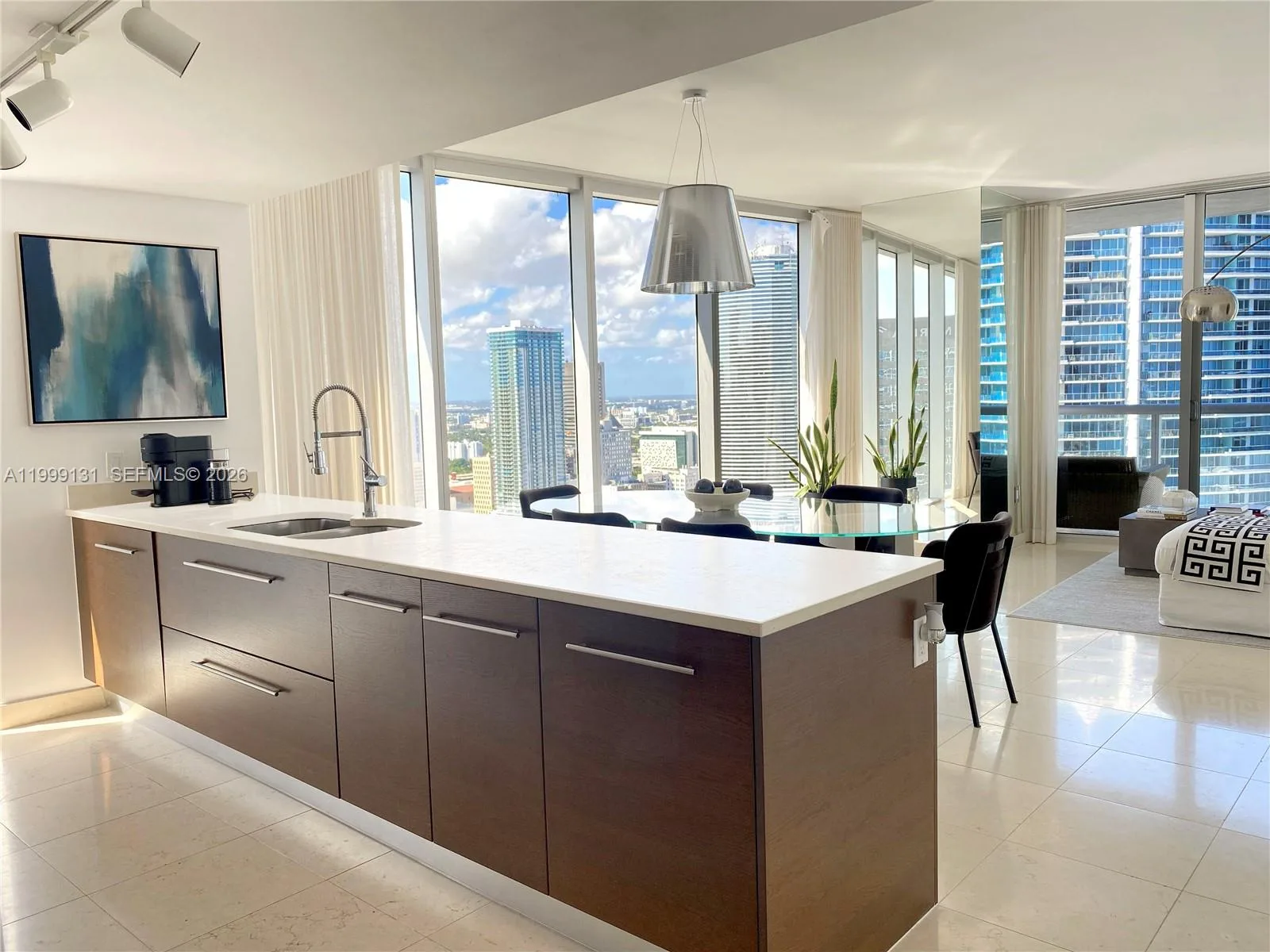 475 Brickell Ave # 3915, Miami, FL 33131