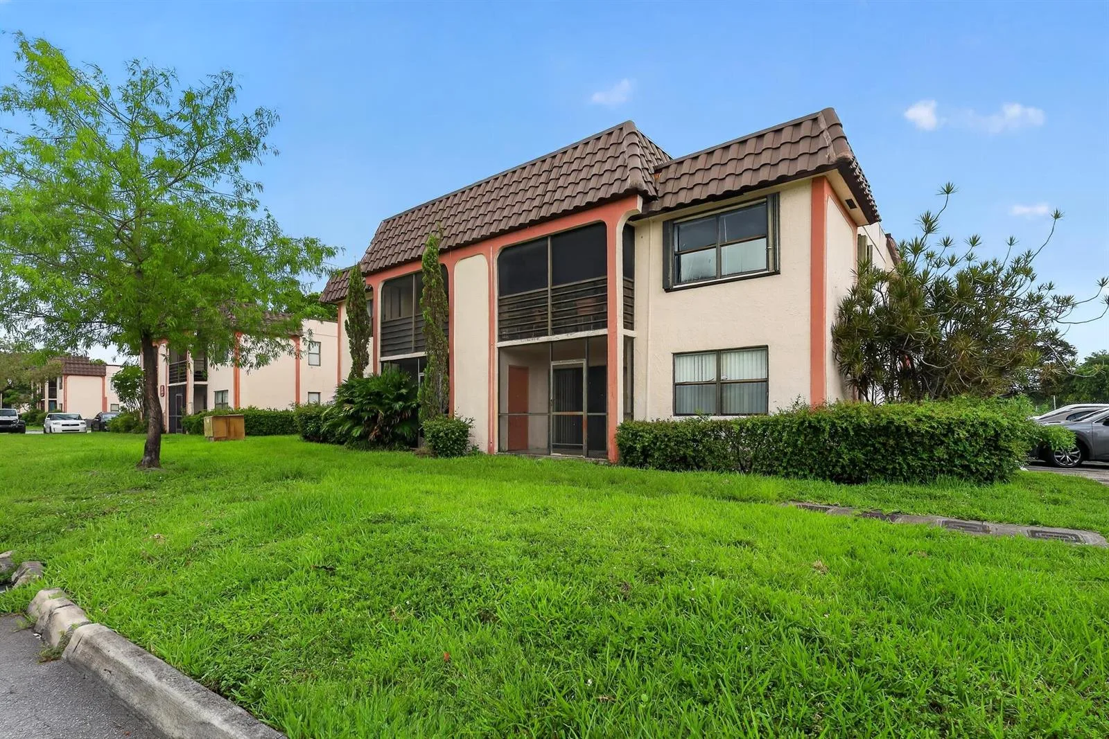 20805 NE 8th Court # 101-21, Miami, FL 33179