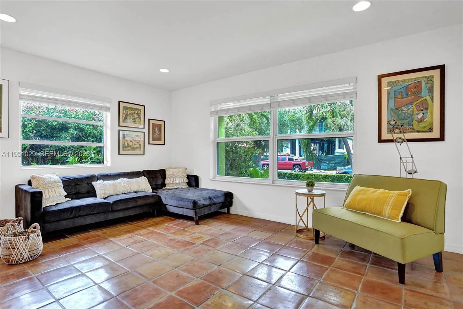 7525 W Treasure Dr, North Bay Village, FL 33141 photo 6
