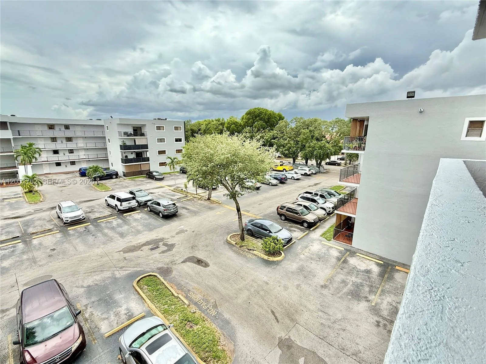 5765 W 25th Ct # 402, Hialeah, FL 33016