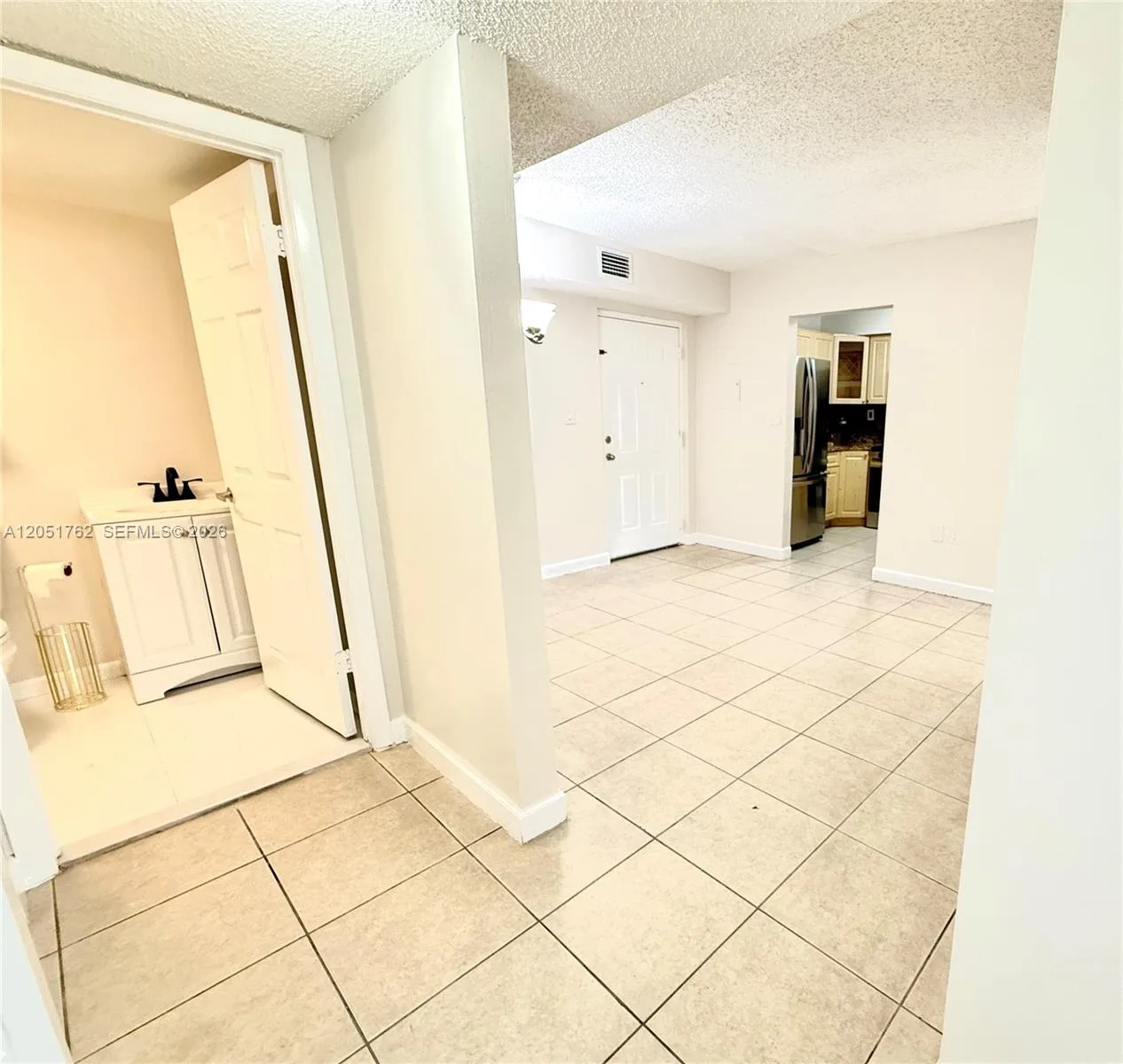 5765 W 25th Ct # 402, Hialeah, FL 33016 photo 4