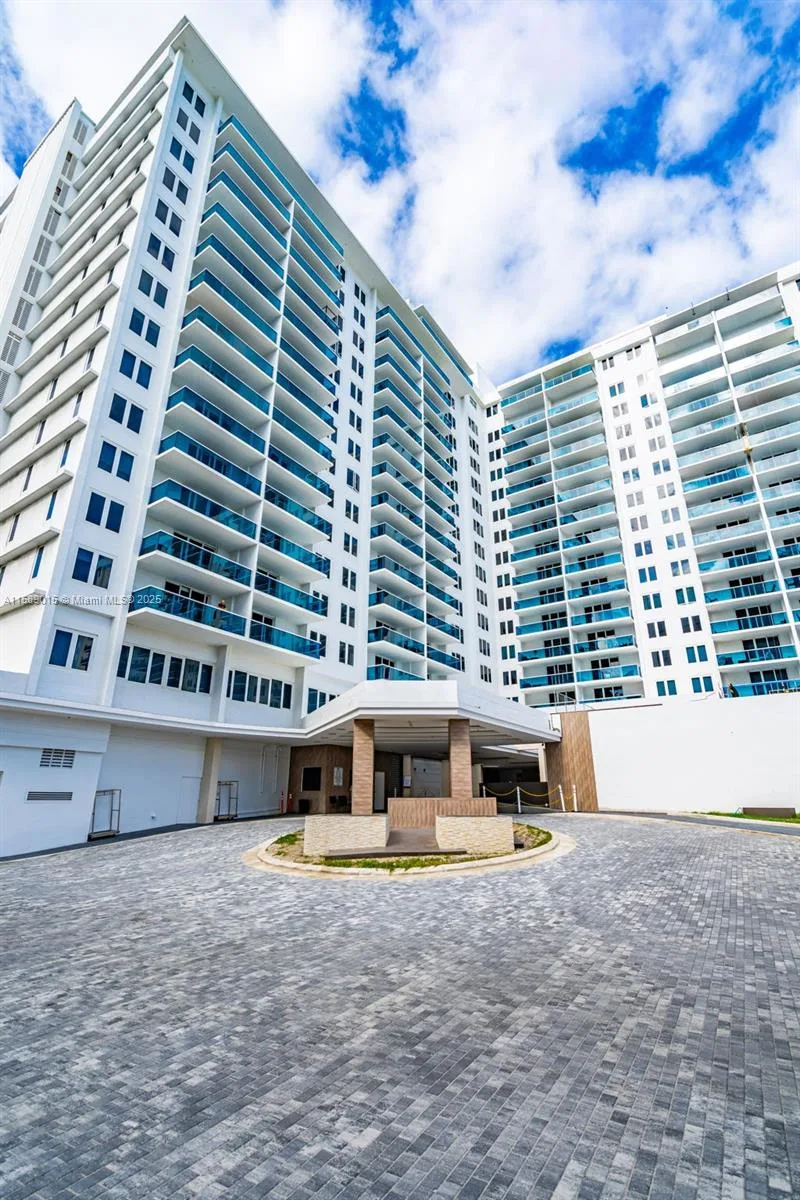 2301 Collins Ave # 325, Miami Beach, FL 33139