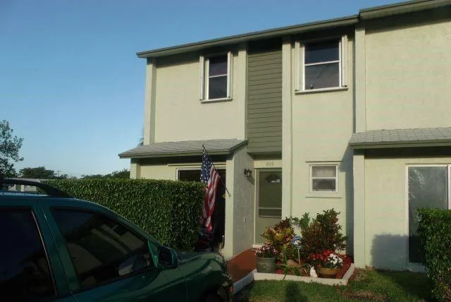 809 Crystal Lake Drive # 809, Deerfield Beach, FL 33064