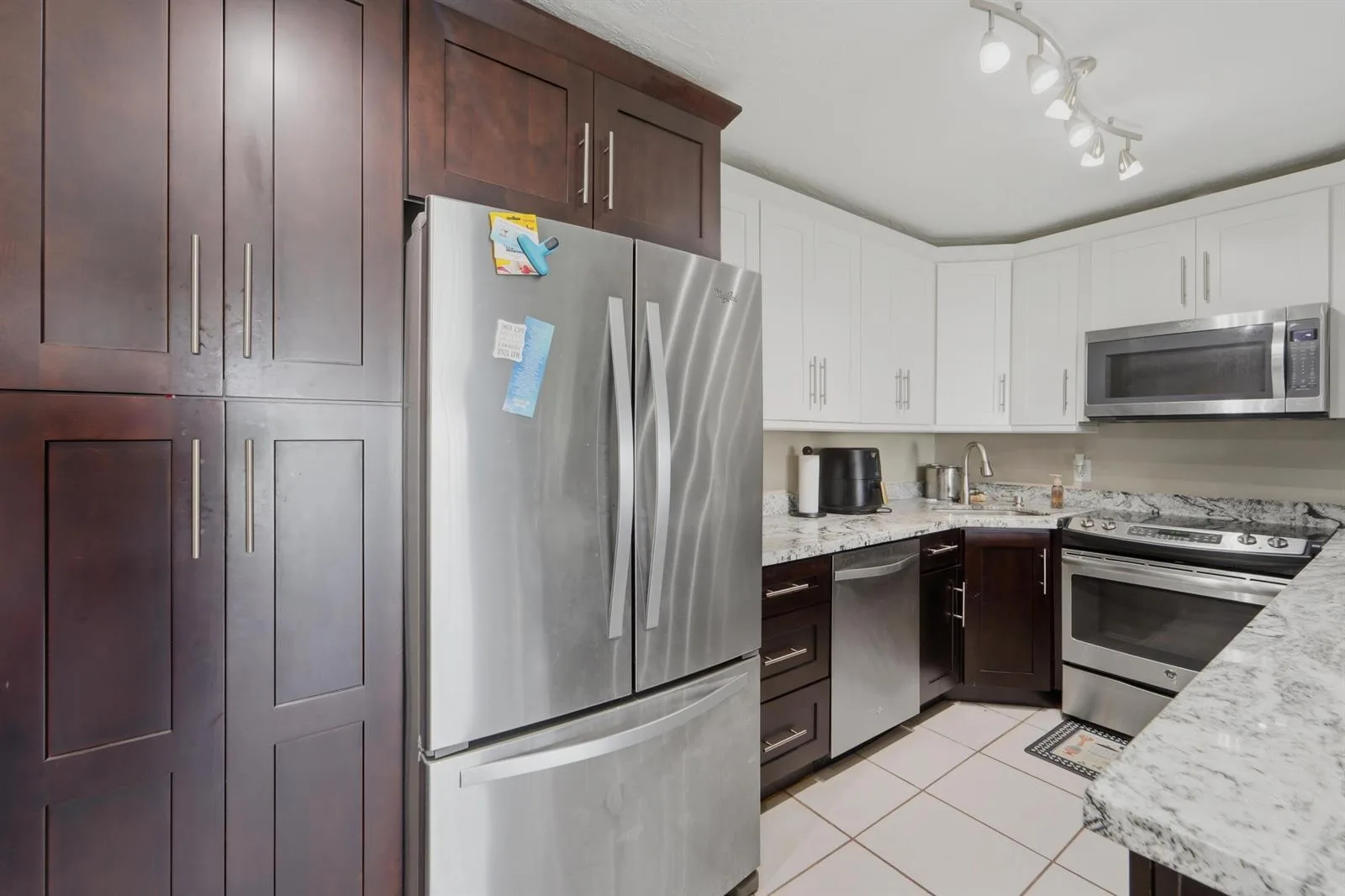 1013 GREEN PINE Boulevard # C2, West Palm Beach, FL 33409