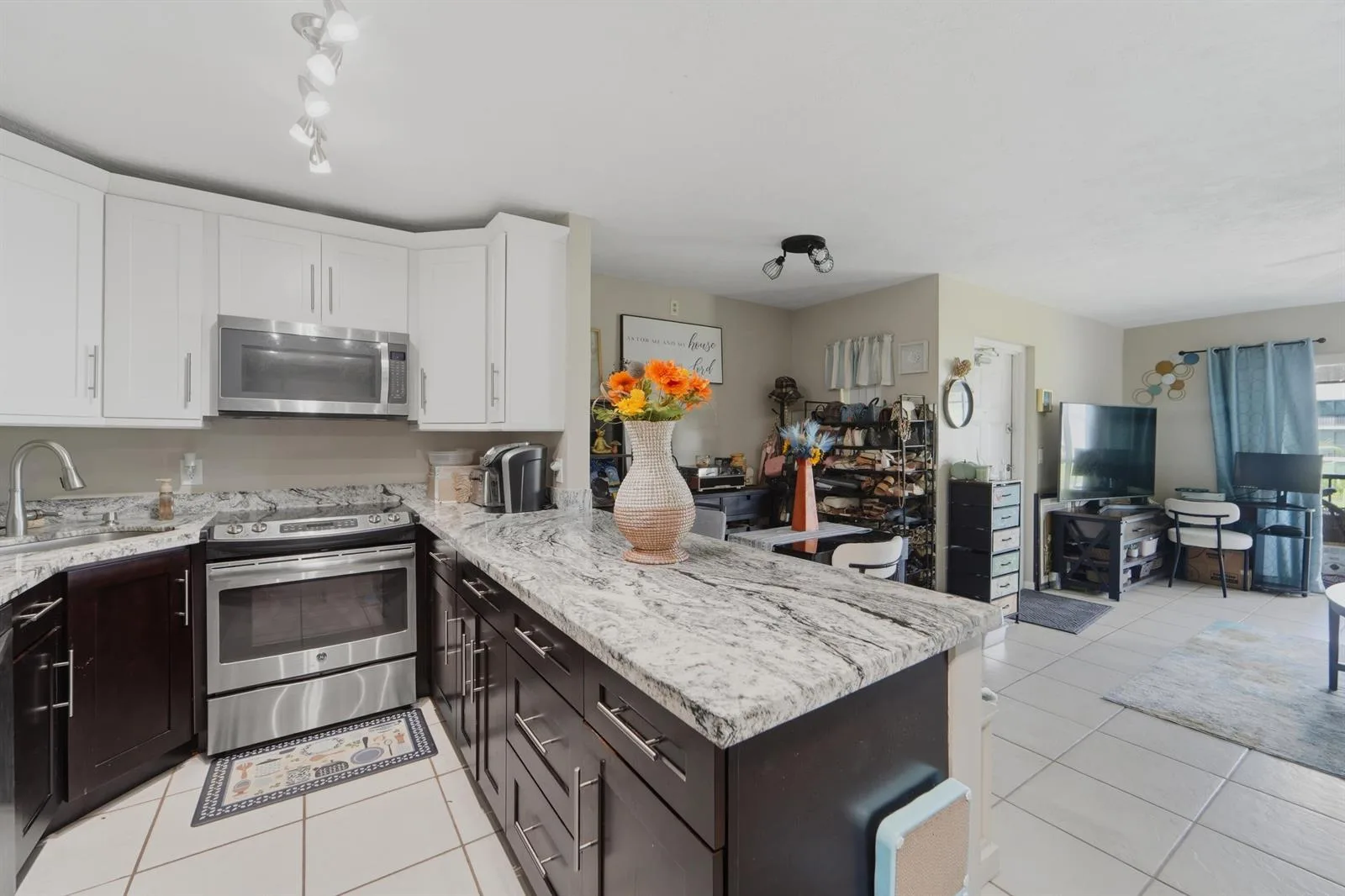 1013 GREEN PINE Boulevard # C2, West Palm Beach, FL 33409 photo 2