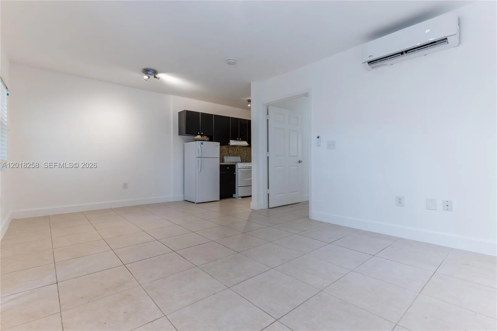 335 Georgia St, Hollywood, FL 33019 photo 11