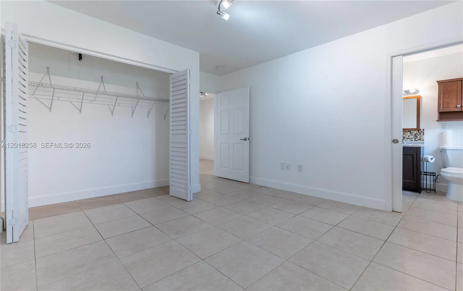335 Georgia St, Hollywood, FL 33019 photo 12