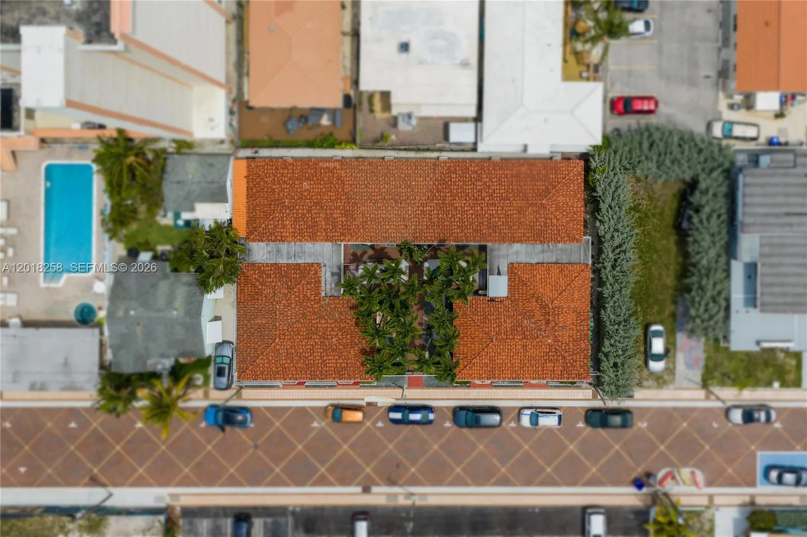 335 Georgia St, Hollywood, FL 33019 photo 4