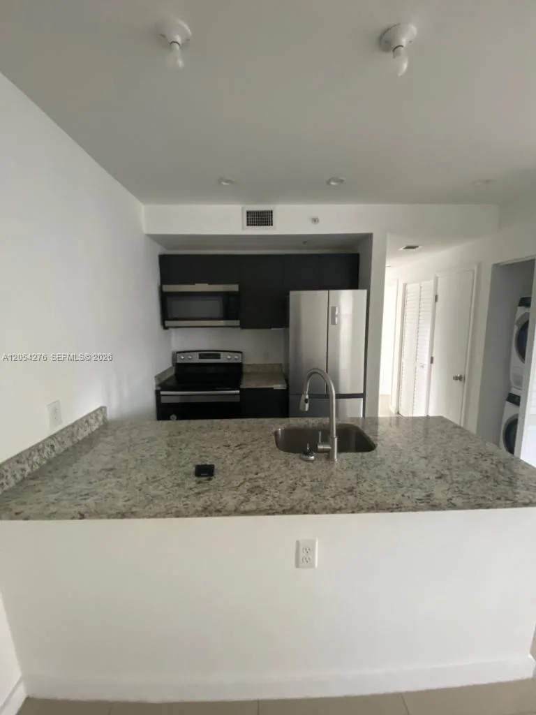 423 E 27th St # 201, Hialeah, FL 33013 photo 3