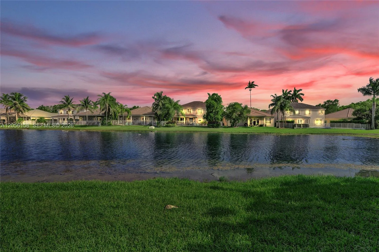 1216 Chinaberry Dr, Weston, FL 33327 photo 4