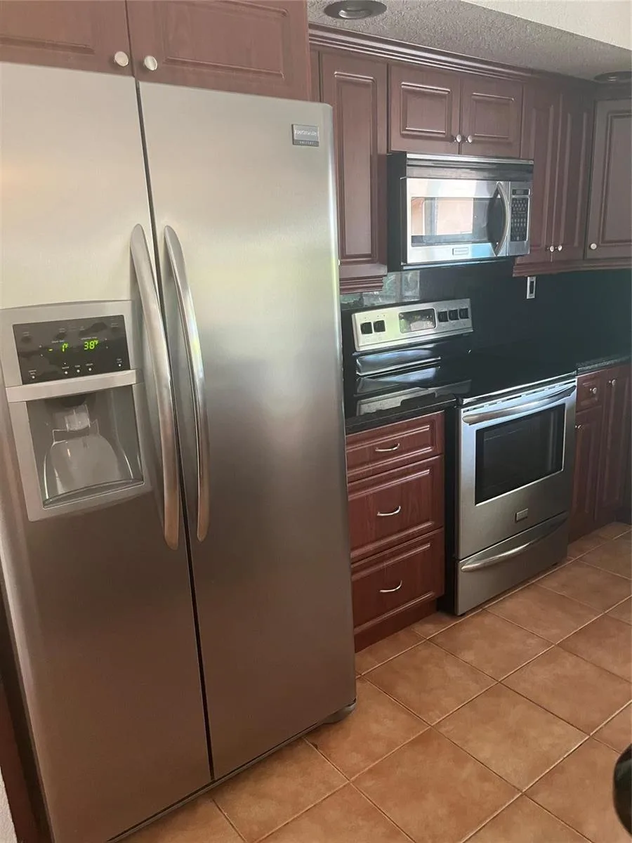 10734 NW 17TH Manor, Coral Springs, FL 33071 photo 3