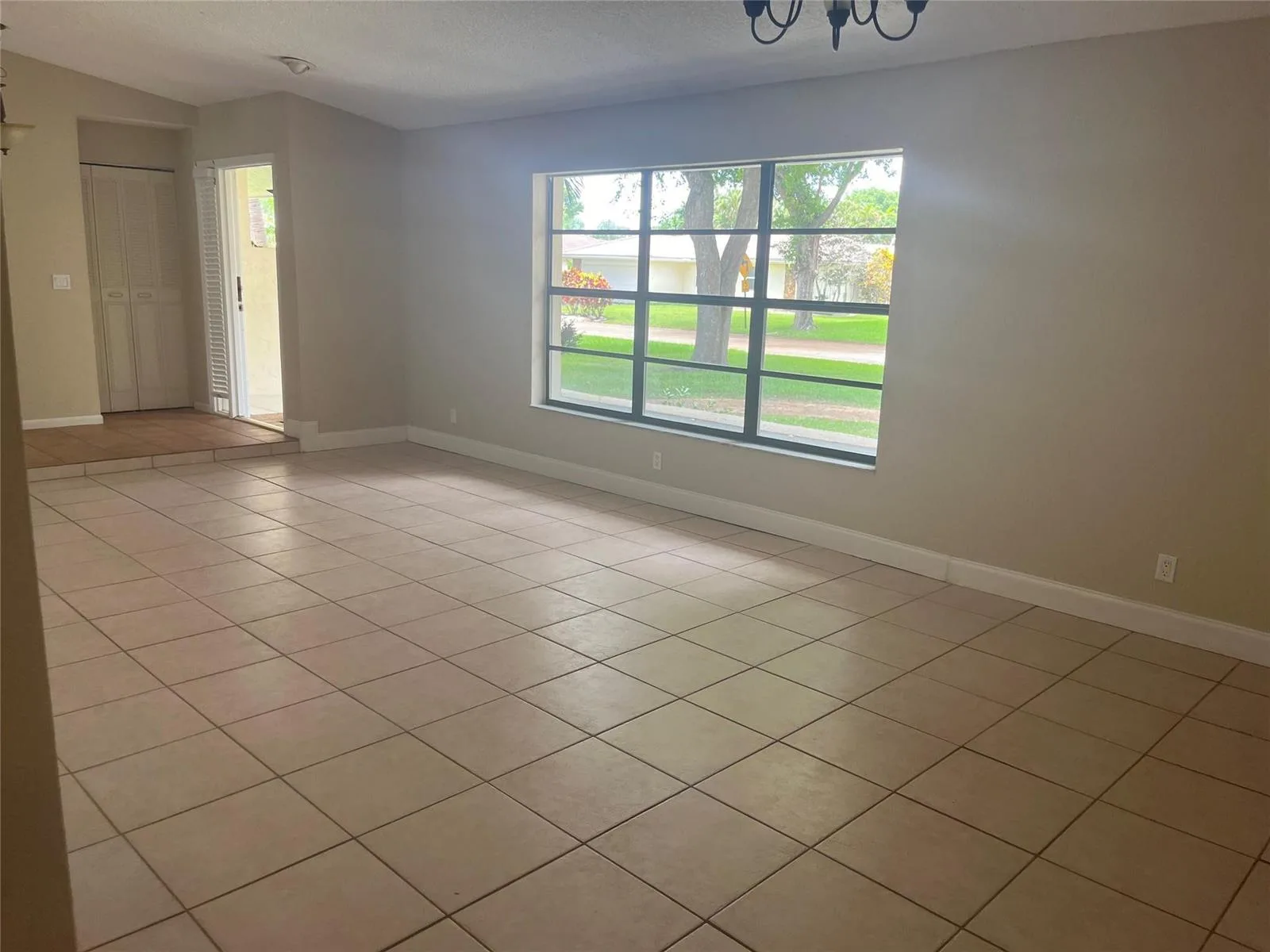 10734 NW 17TH Manor, Coral Springs, FL 33071 photo 6