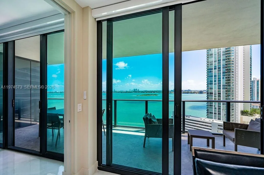 650 NE 32nd St # 2005, Miami, FL 33137 photo 12