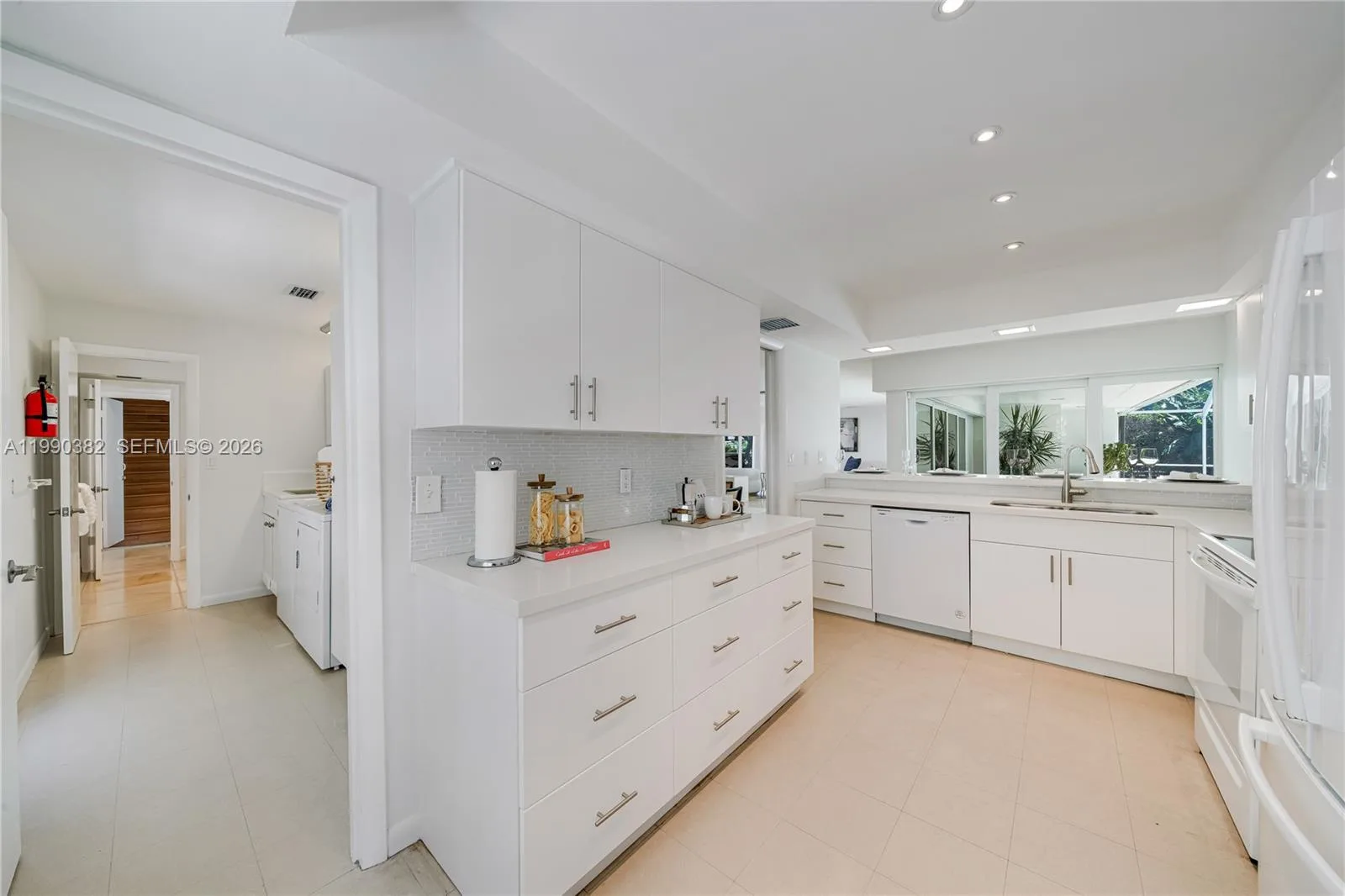 640 S Mashta Dr, Key Biscayne, FL 33149 photo 13