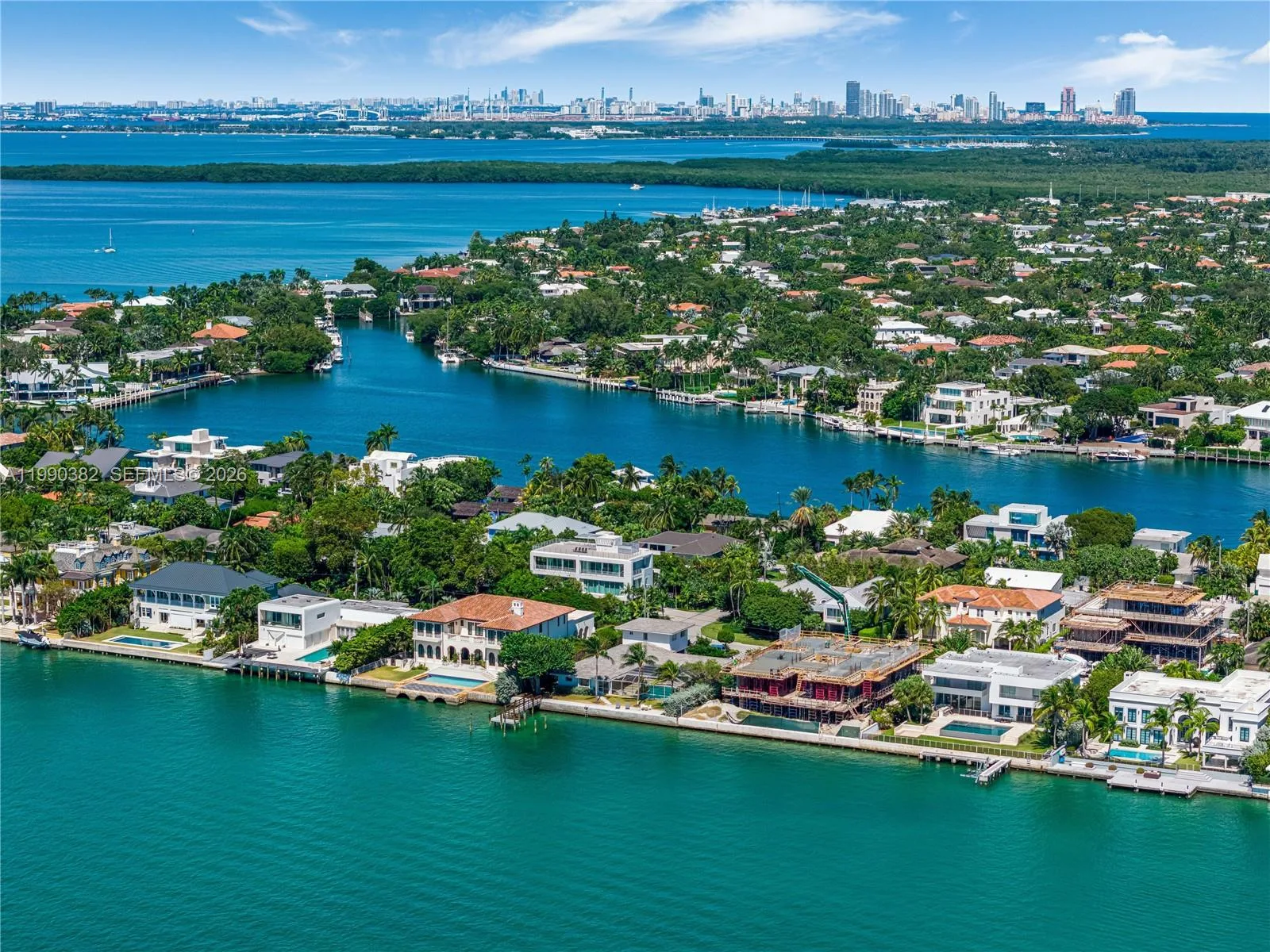640 S Mashta Dr, Key Biscayne, FL 33149 photo 2