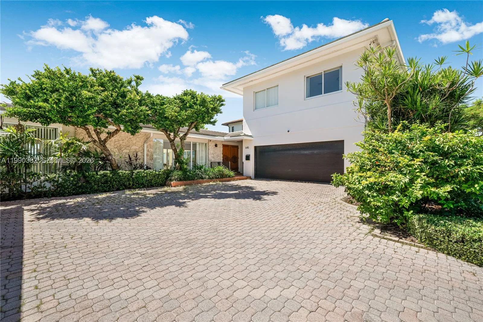 640 S Mashta Dr, Key Biscayne, FL 33149 photo 4