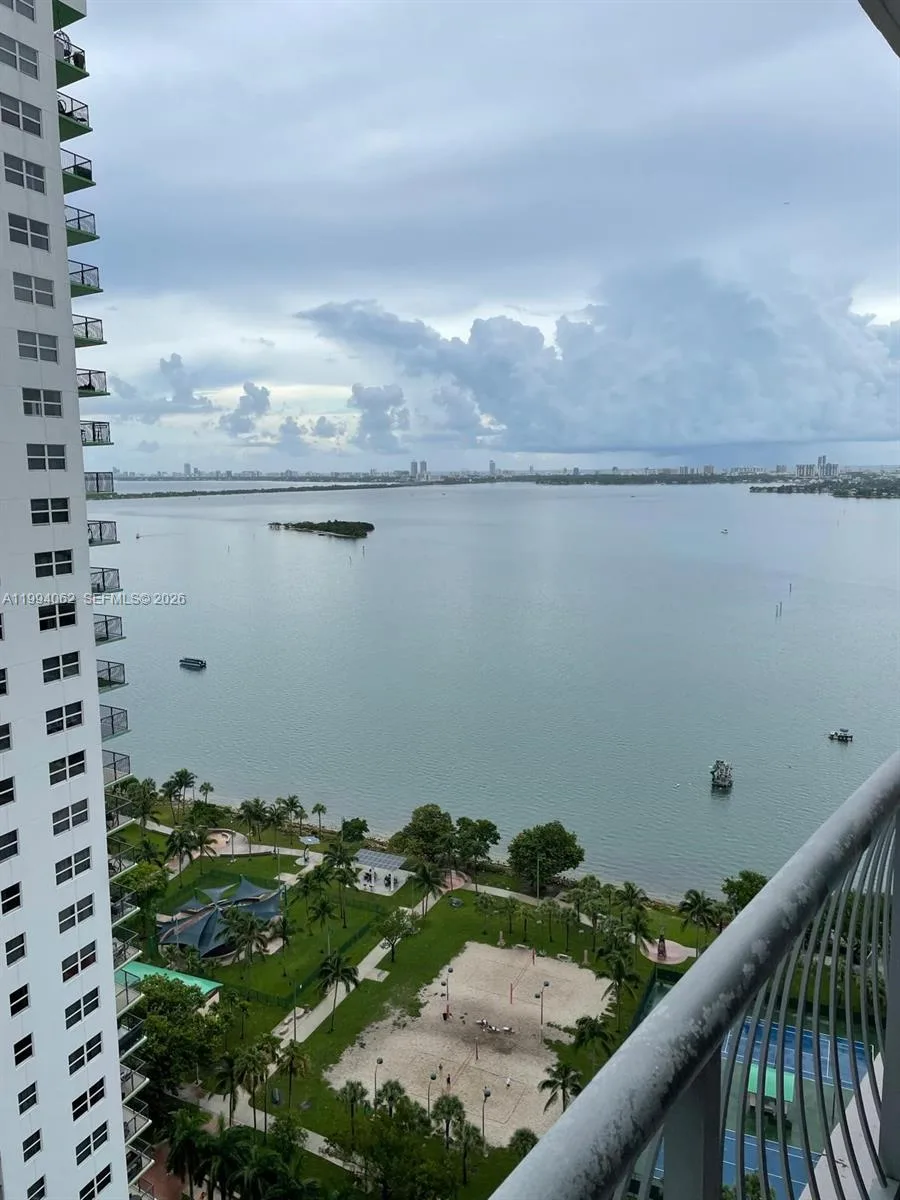 1750 N Bayshore Dr # 2905, Miami, FL 33132 photo 12