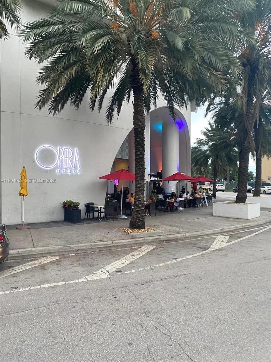 1750 N Bayshore Dr # 2905, Miami, FL 33132 photo 3