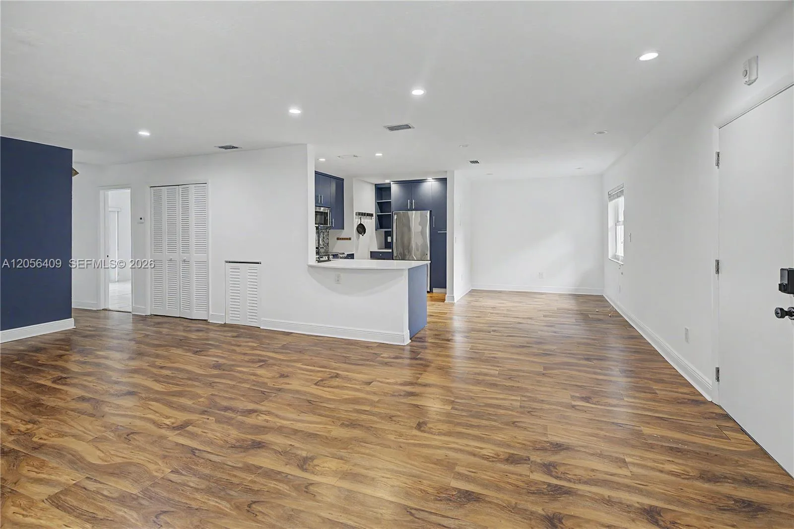 6815 Edgewater Dr # 201, Coral Gables, FL 33133