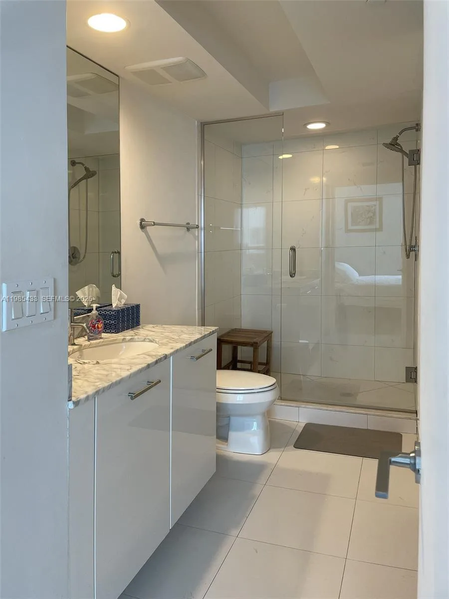 55 SE 6th St # 1407, Miami, FL 33131 photo 12