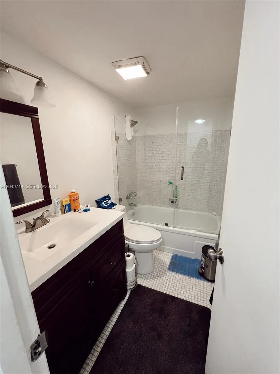 501 Blue Heron Dr # 314-A, Hallandale Beach, FL 33009 photo 7