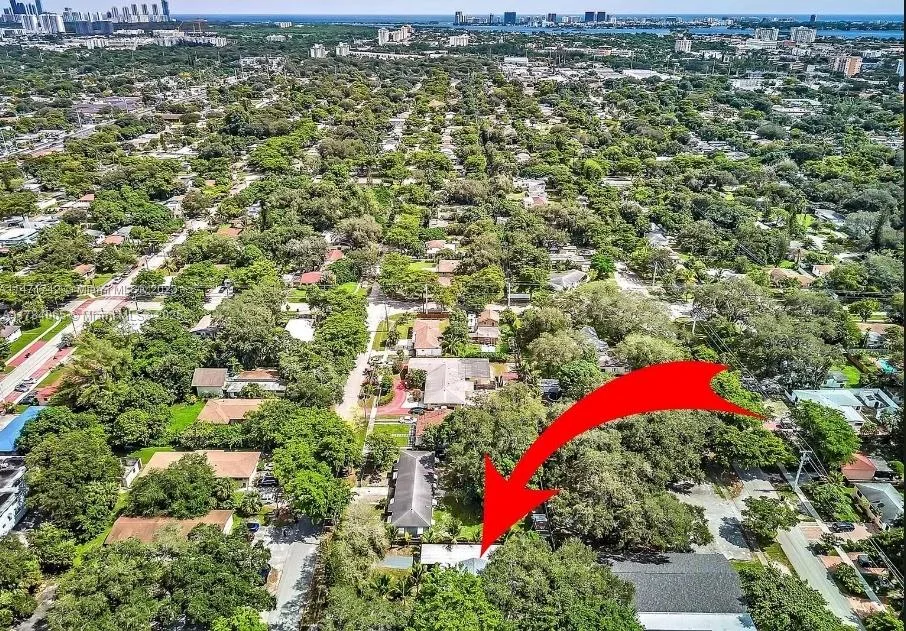 936 NE 132nd St, North Miami, FL 33161 photo 2