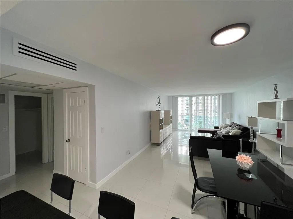 19380 Collins Avenue # 615, Sunny Isles Beach, FL 33160 photo 3