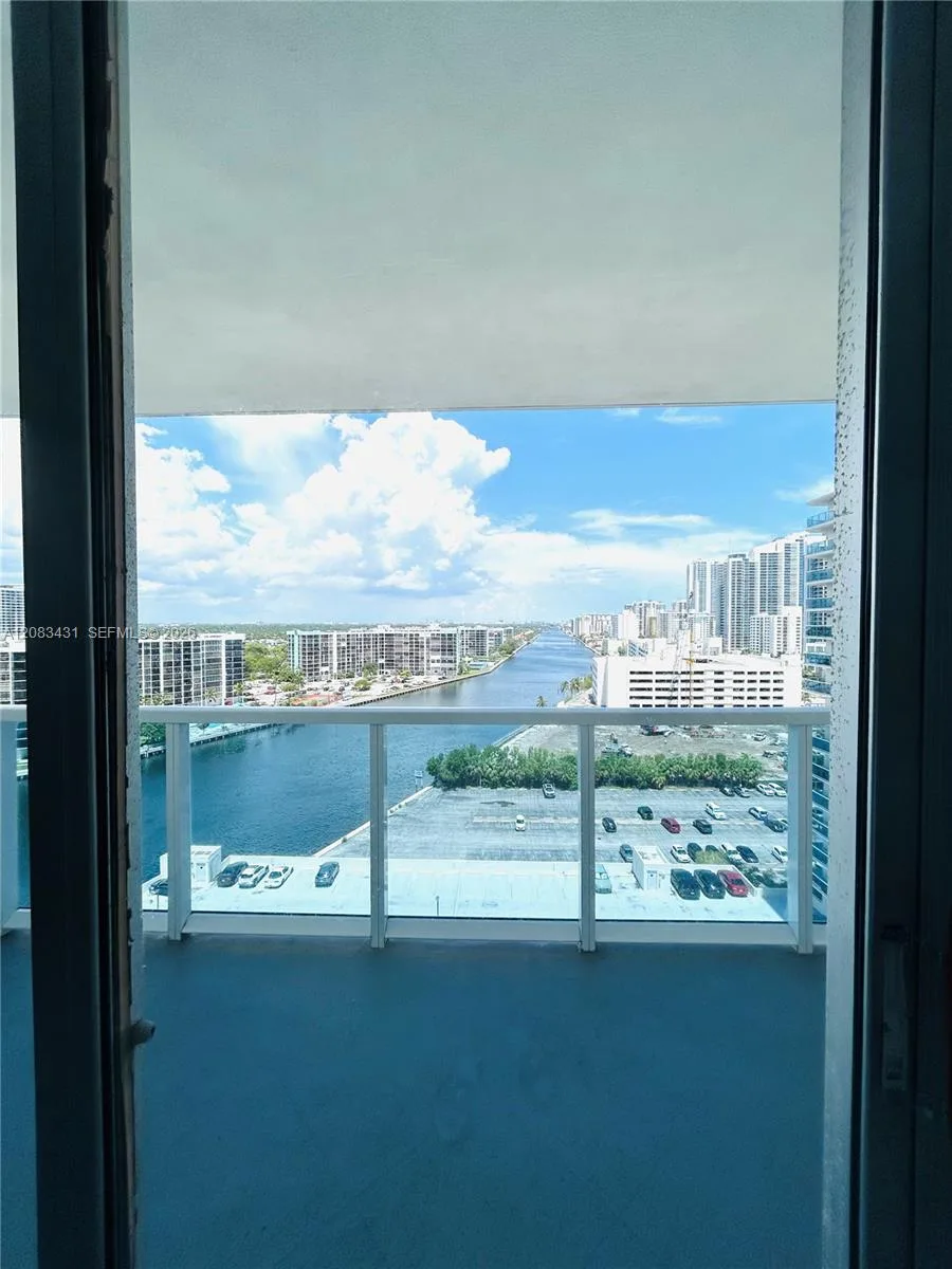 3800 S Ocean Dr # 1404, Hollywood, FL 33019