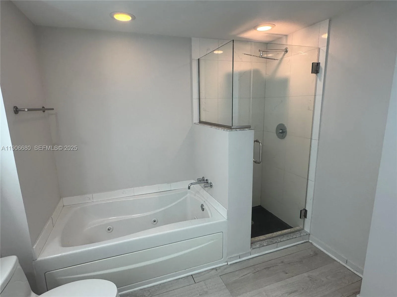 500 Brickell Ave # 3803, Miami, FL 33131 photo 10