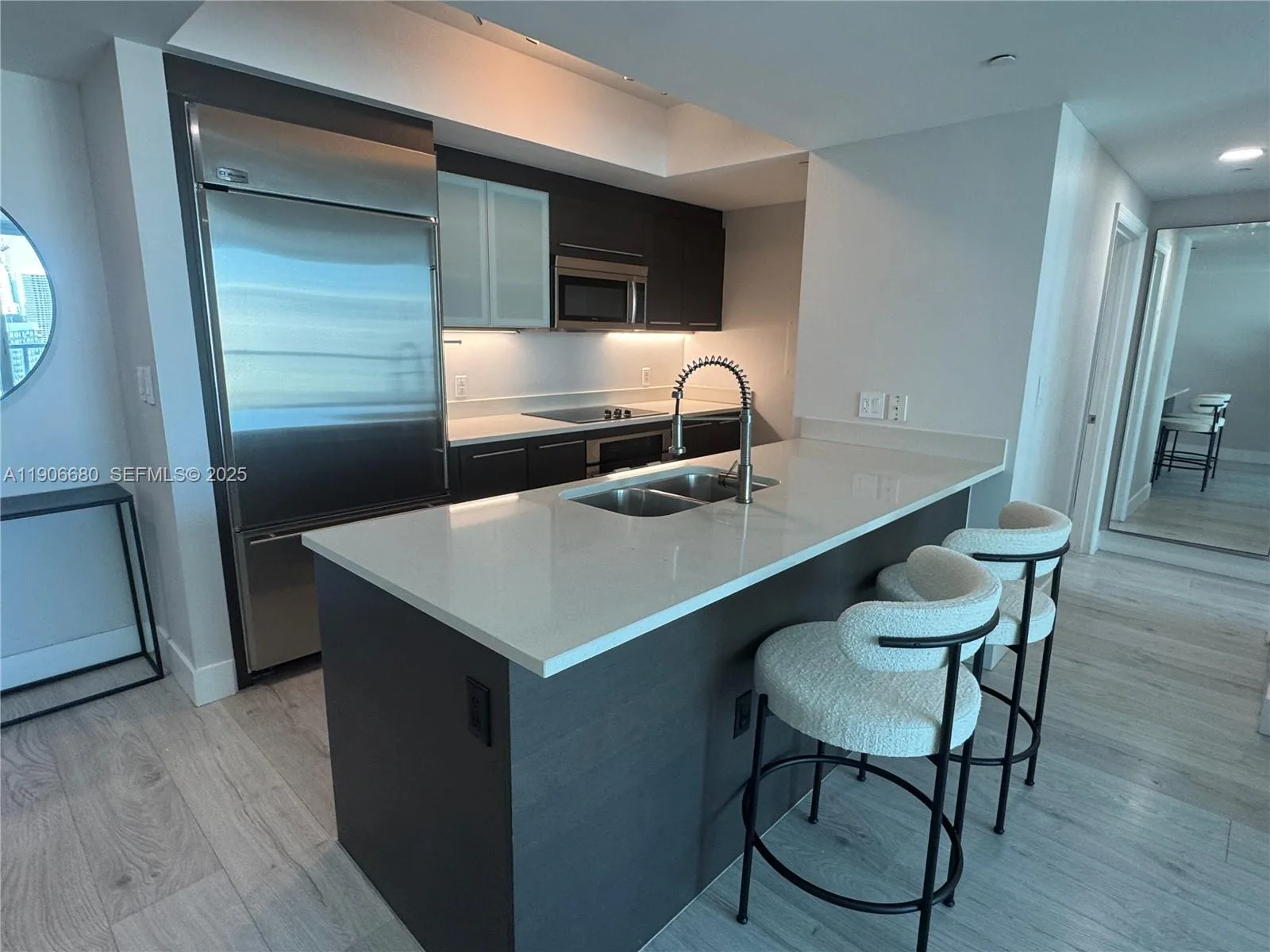 500 Brickell Ave # 3803, Miami, FL 33131 photo 3