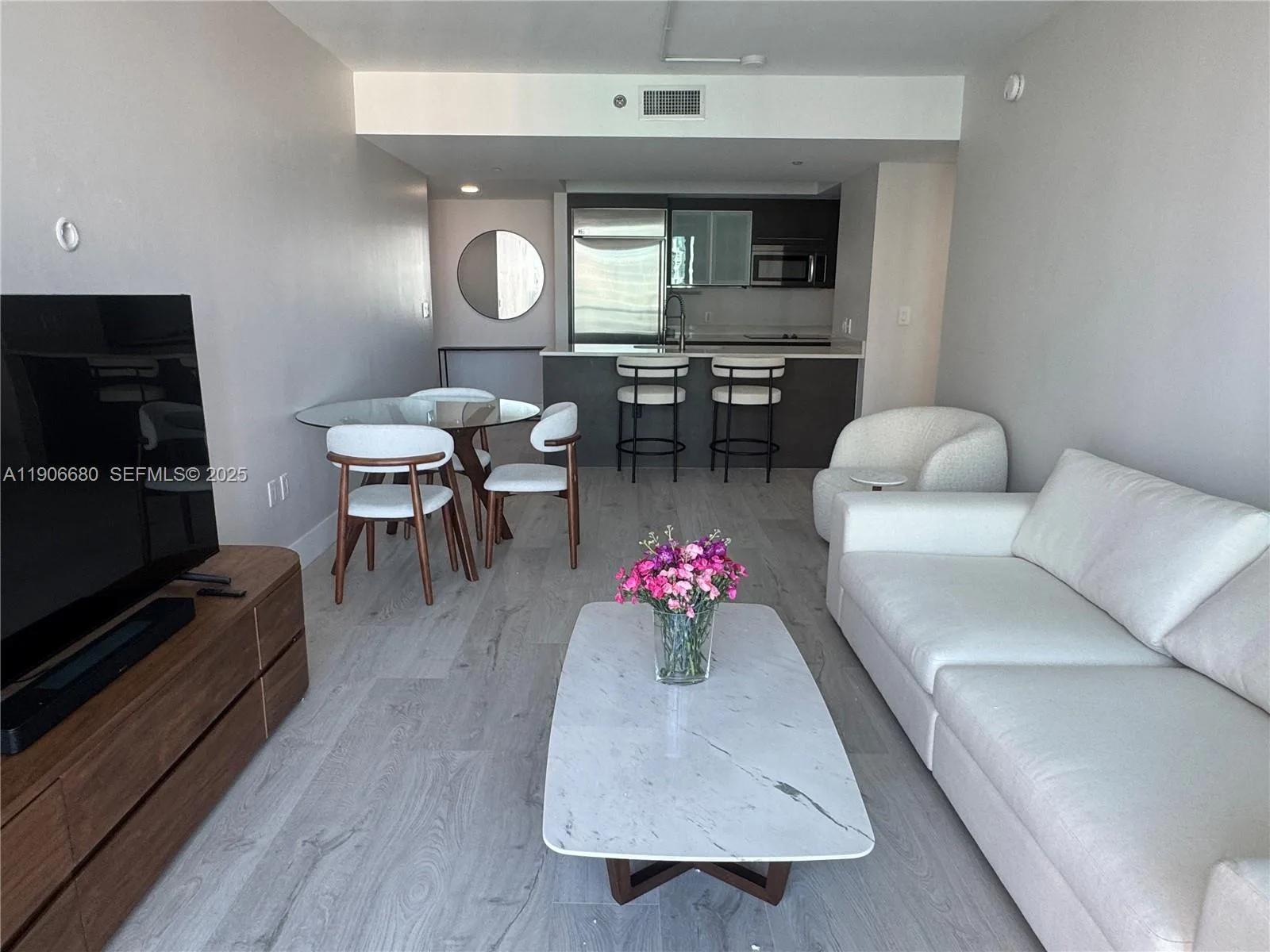 500 Brickell Ave # 3803, Miami, FL 33131 photo 4