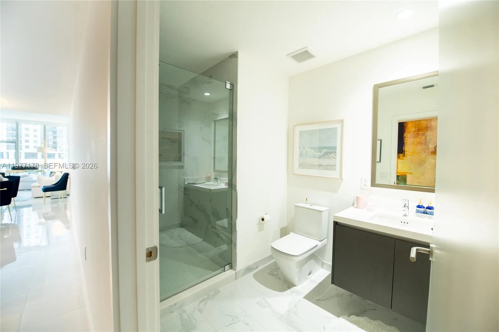 851 NE 1st Ave # 811, Miami, FL 33132 photo 12