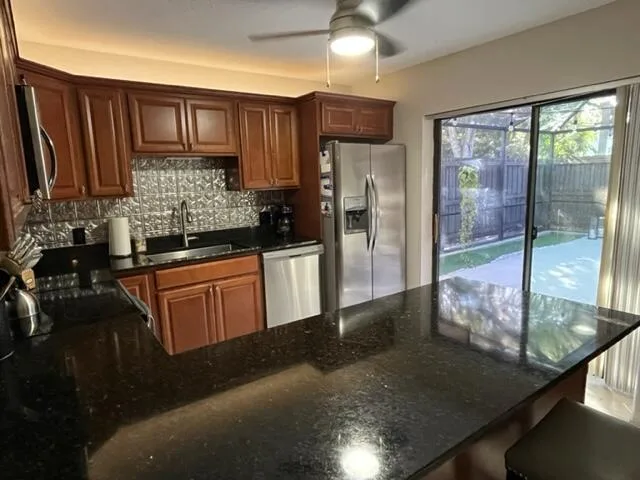 365 S Waverly Place # 3c, Vero Beach, FL 32960 photo 4