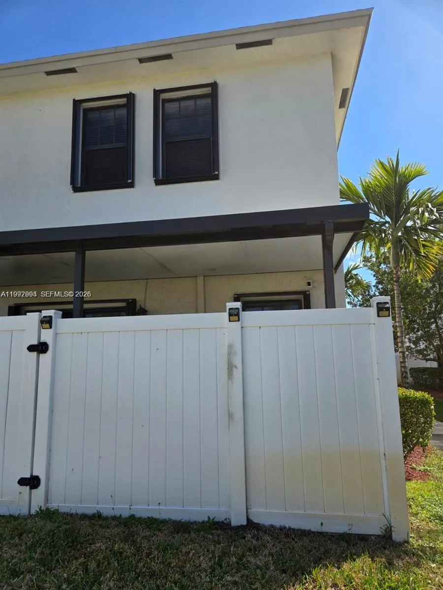 1166 SW 7th Ave, Florida City, FL 33034 photo 4
