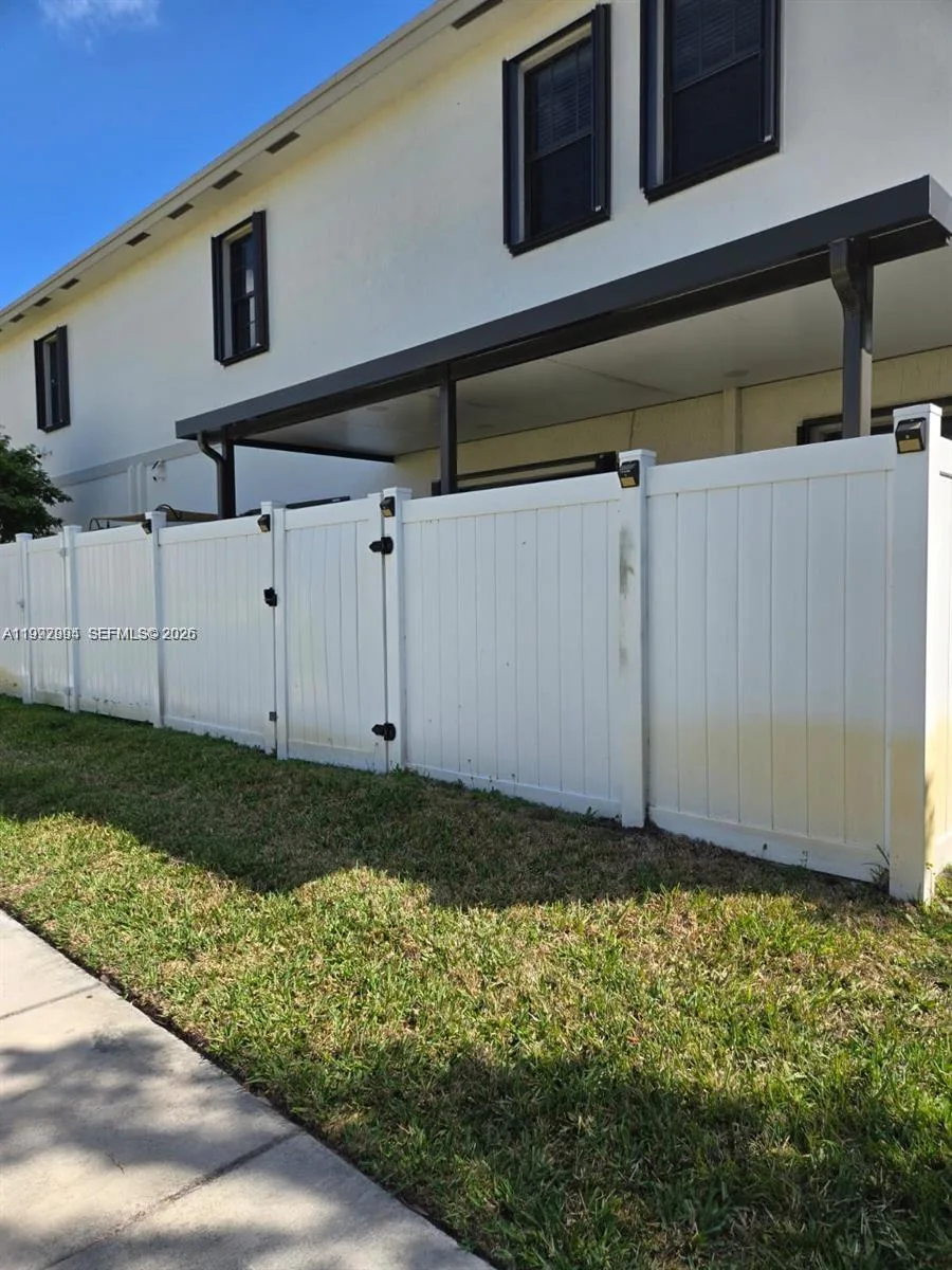 1166 SW 7th Ave, Florida City, FL 33034 photo 5