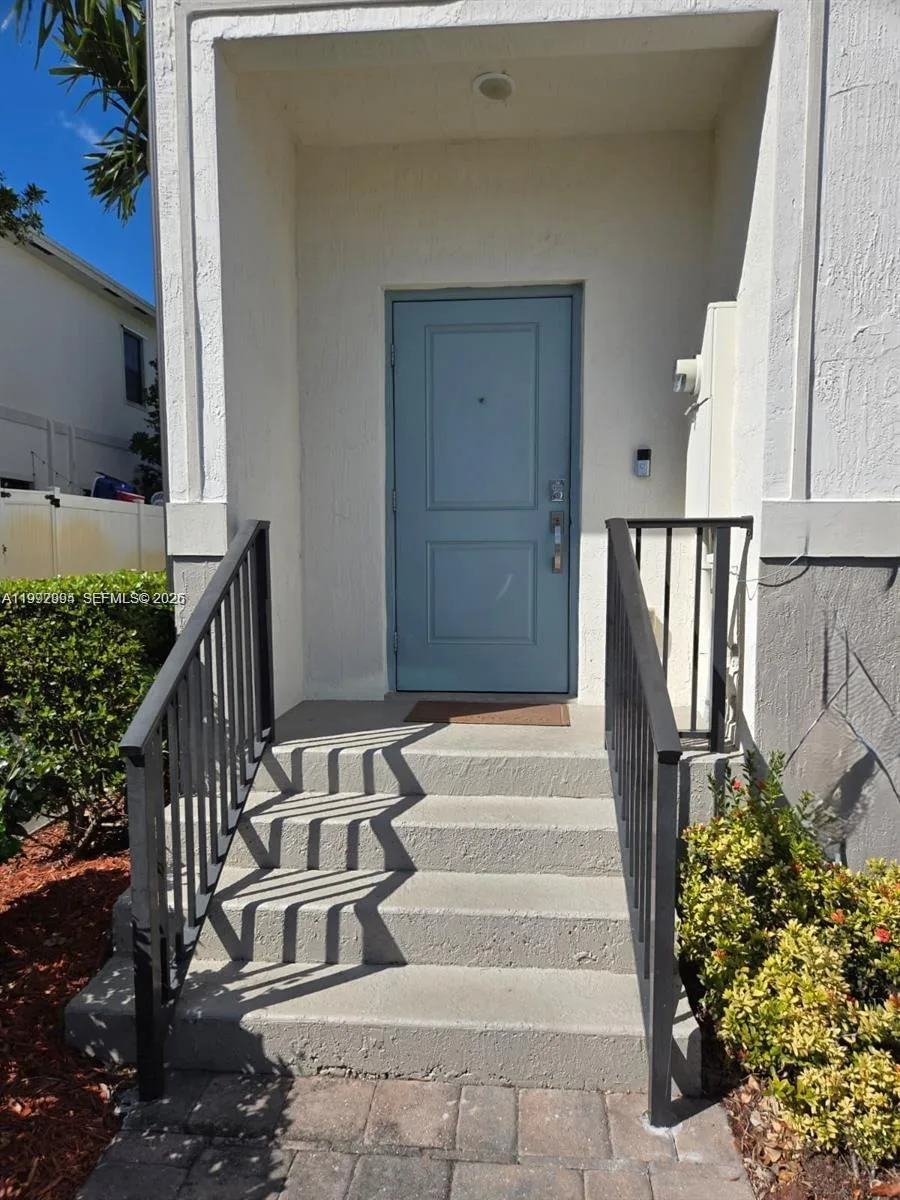 1166 SW 7th Ave, Florida City, FL 33034 photo 6