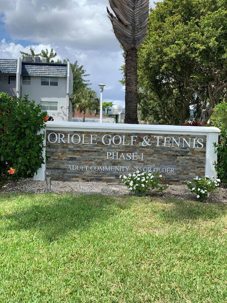 7887 Golf Cir Drive # 212, Margate, FL 33063