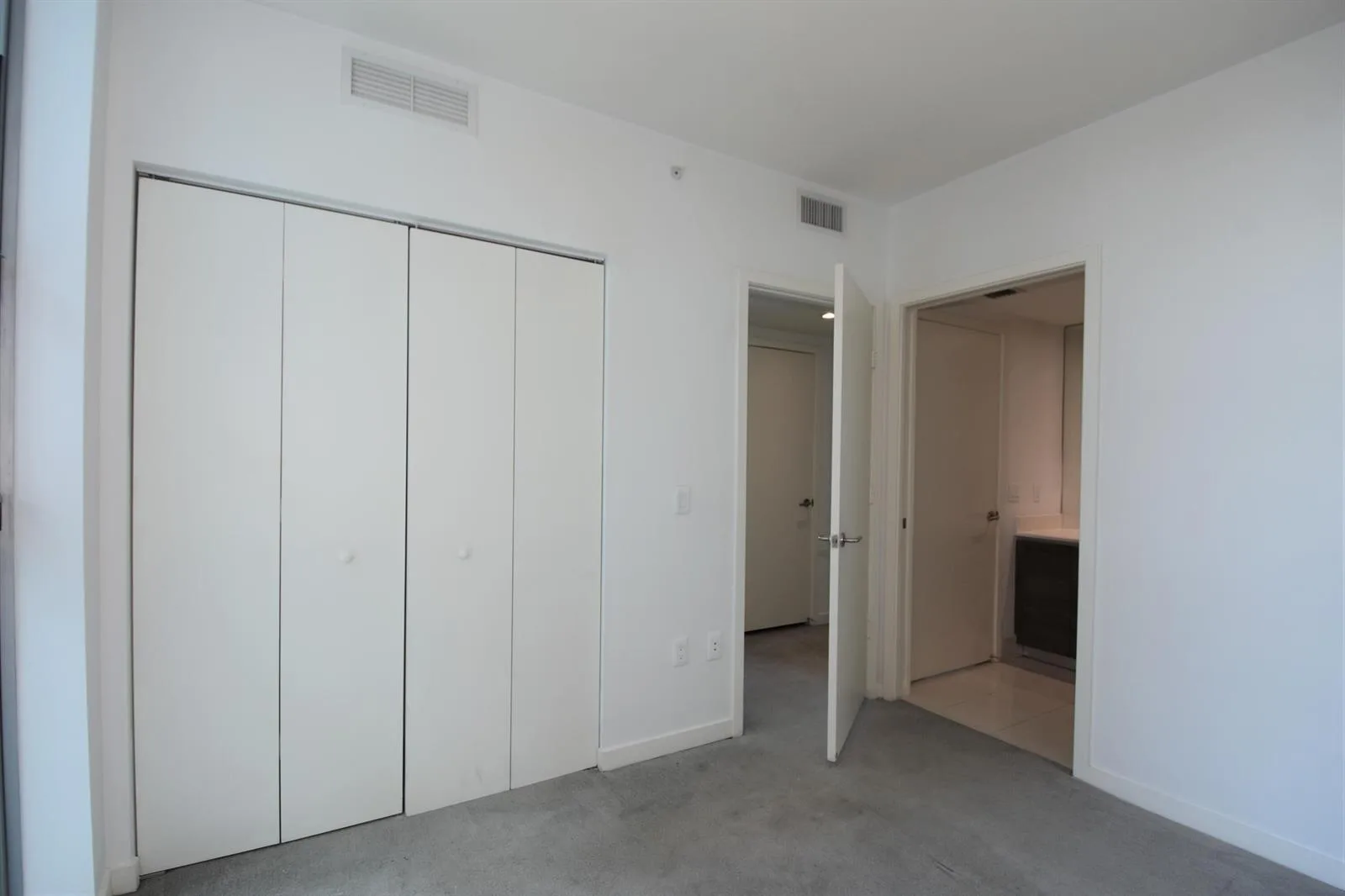1100 S Miami Avenue # 2207, Miami, FL 33130 photo 2