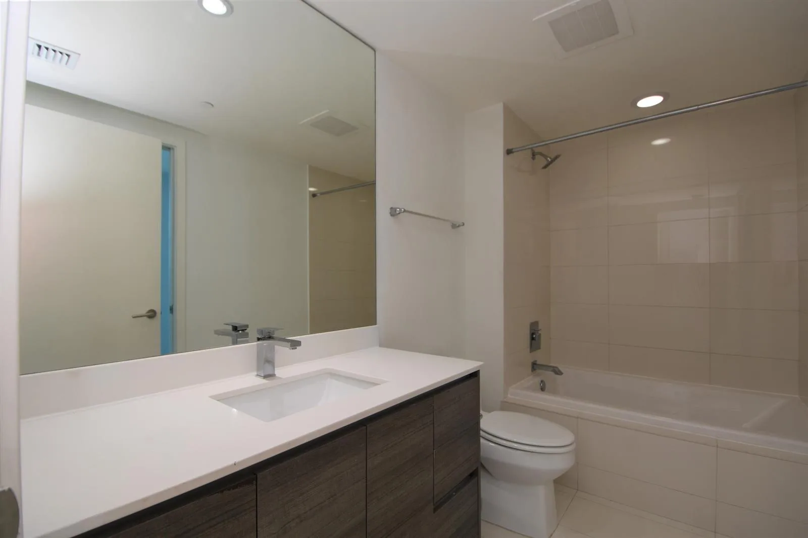 1100 S Miami Avenue # 2207, Miami, FL 33130 photo 4