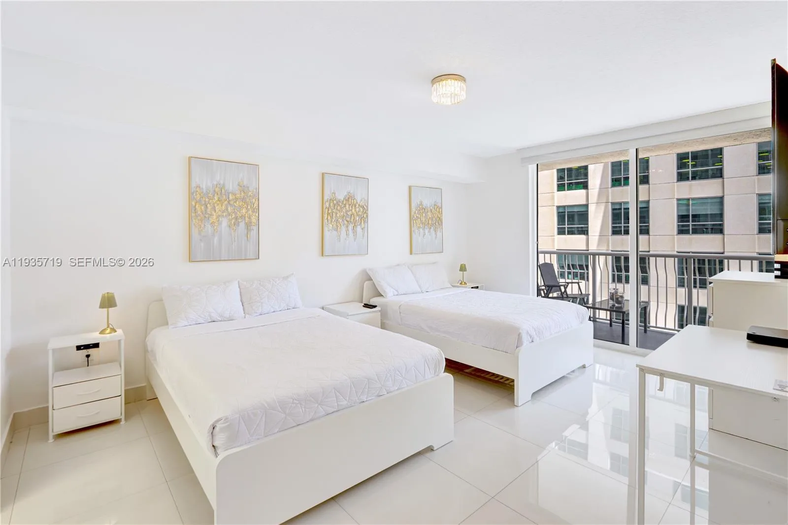 1200 Brickell Bay Dr # 2504, Miami, FL 33131 photo 11