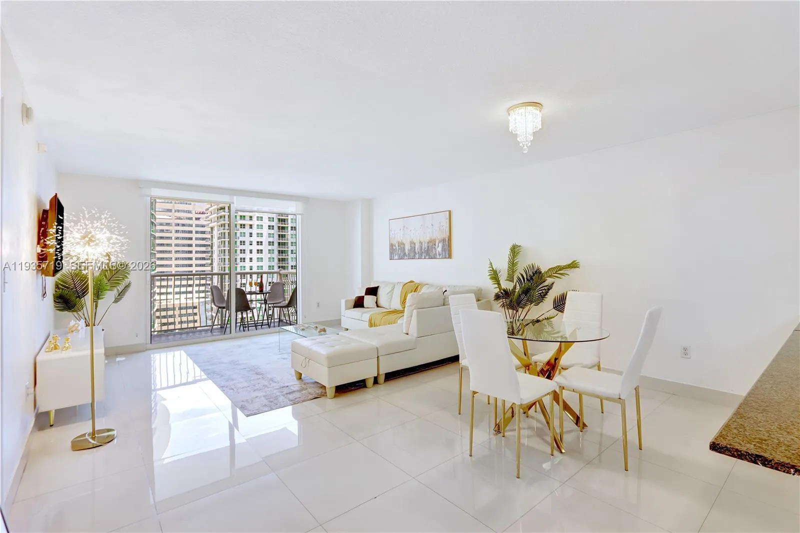 1200 Brickell Bay Dr # 2504, Miami, FL 33131 photo 3