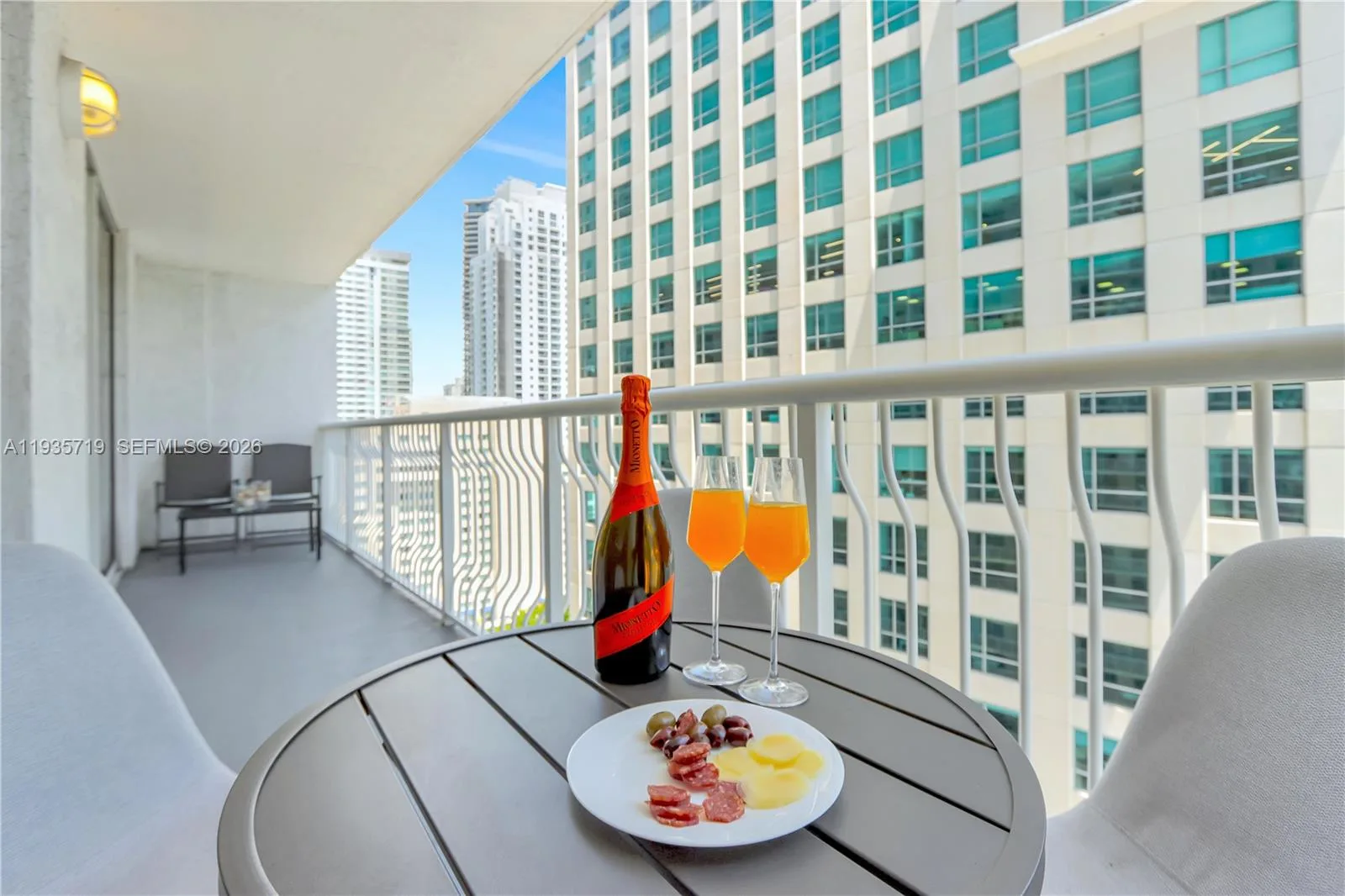 1200 Brickell Bay Dr # 2504, Miami, FL 33131 photo 4