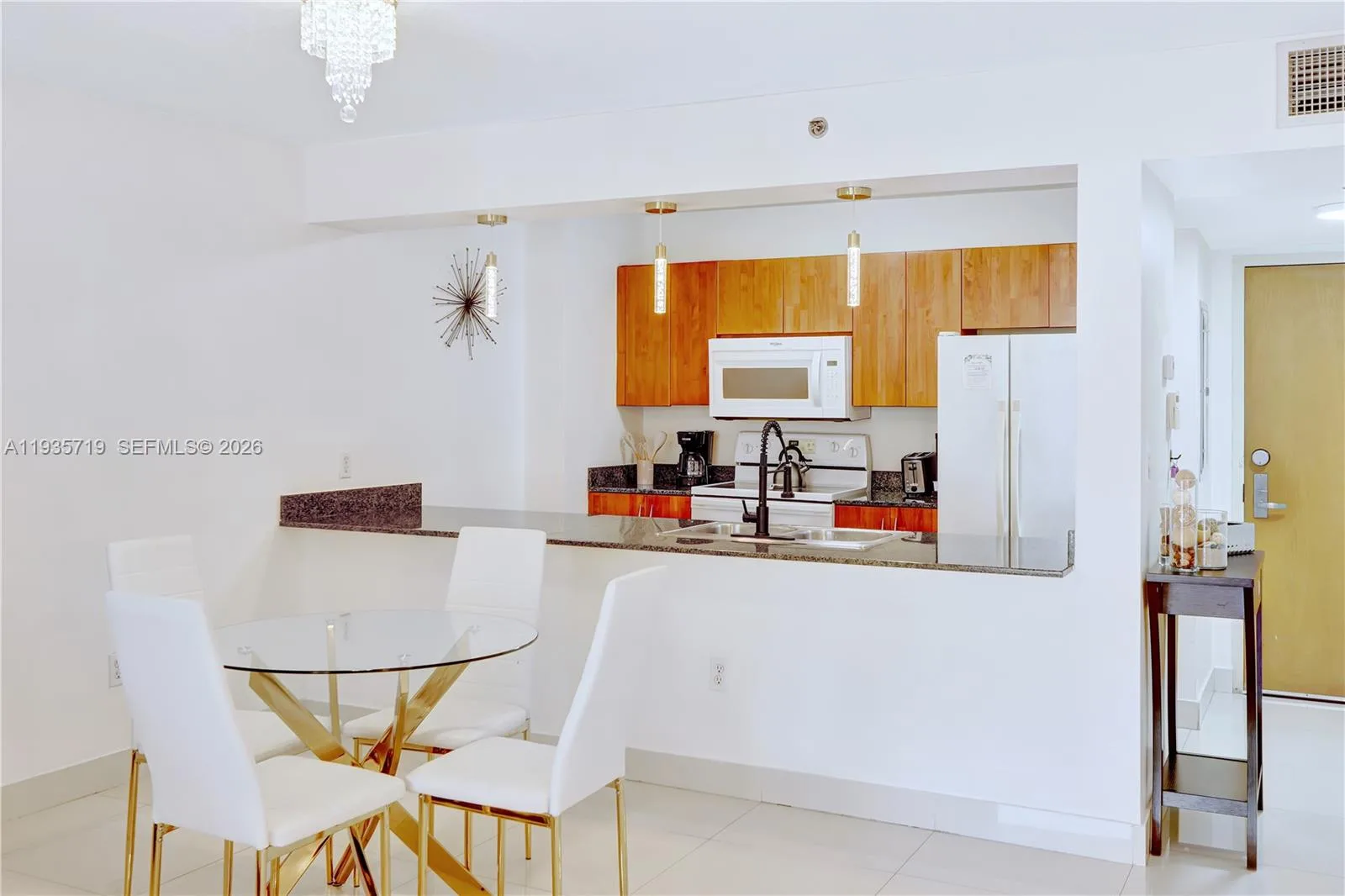 1200 Brickell Bay Dr # 2504, Miami, FL 33131 photo 8