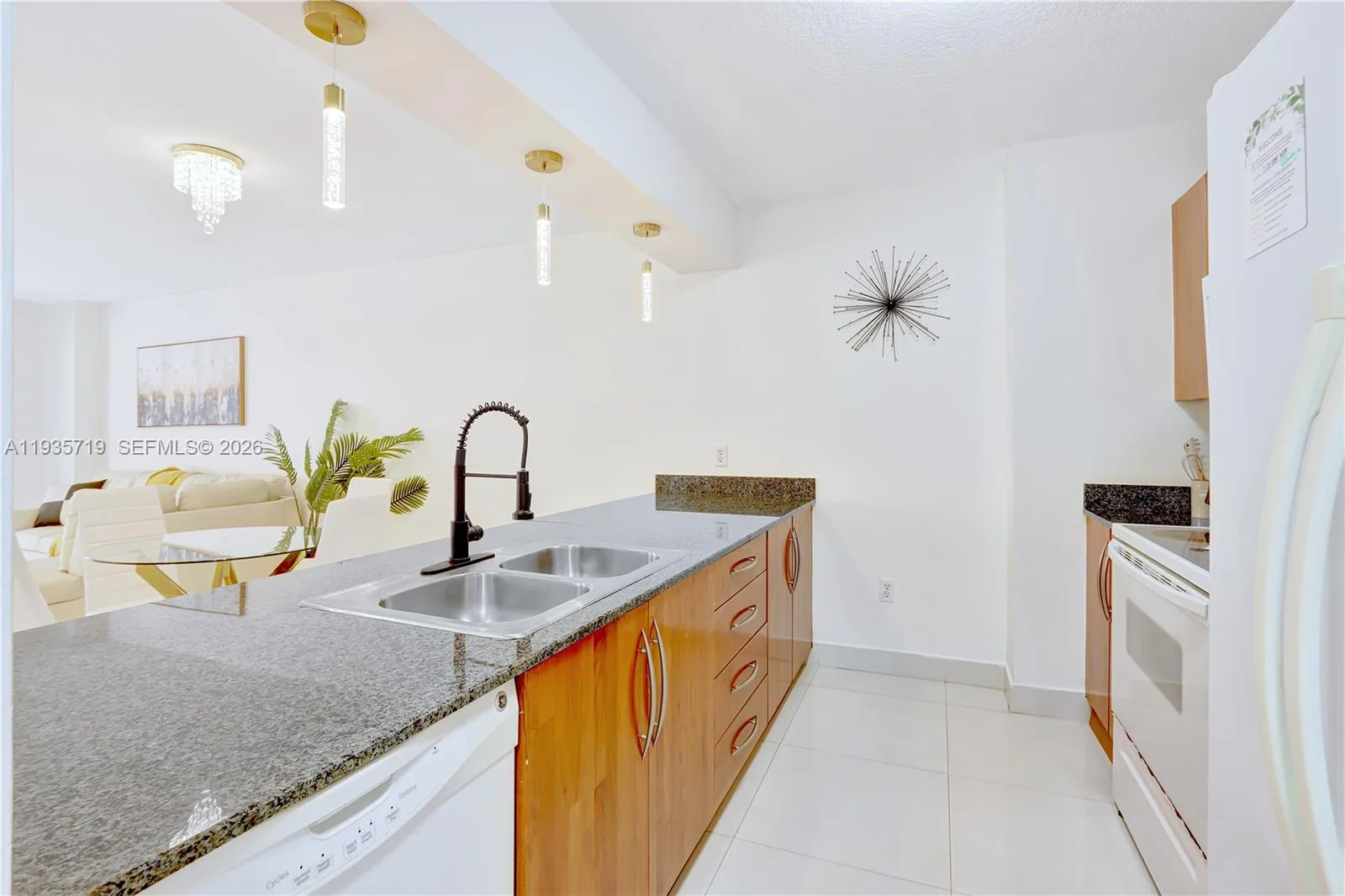 1200 Brickell Bay Dr # 2504, Miami, FL 33131 photo 9