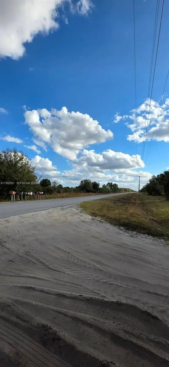 19205 NW 276 st, Okeechobee, FL 34972 photo 2